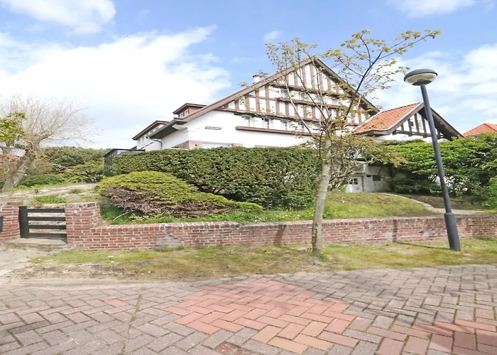 Villa In Het Zoute Near Zeedijk Promenade